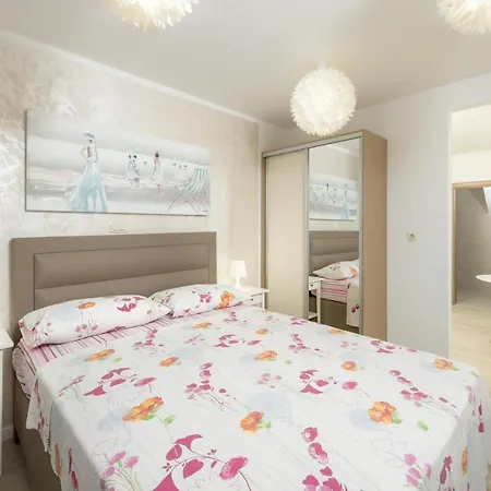Luxury Bellavista Amazing Sea Holidays With Private Beach & Parking Milna  Exterior photo