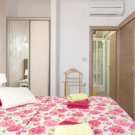 Luxury Bellavista Amazing Sea Holidays With Private Beach & Parking Milna  Exterior photo